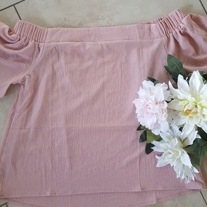 ⚡PRICE DROP⚡Baby Pink off-the-shoulder Top
